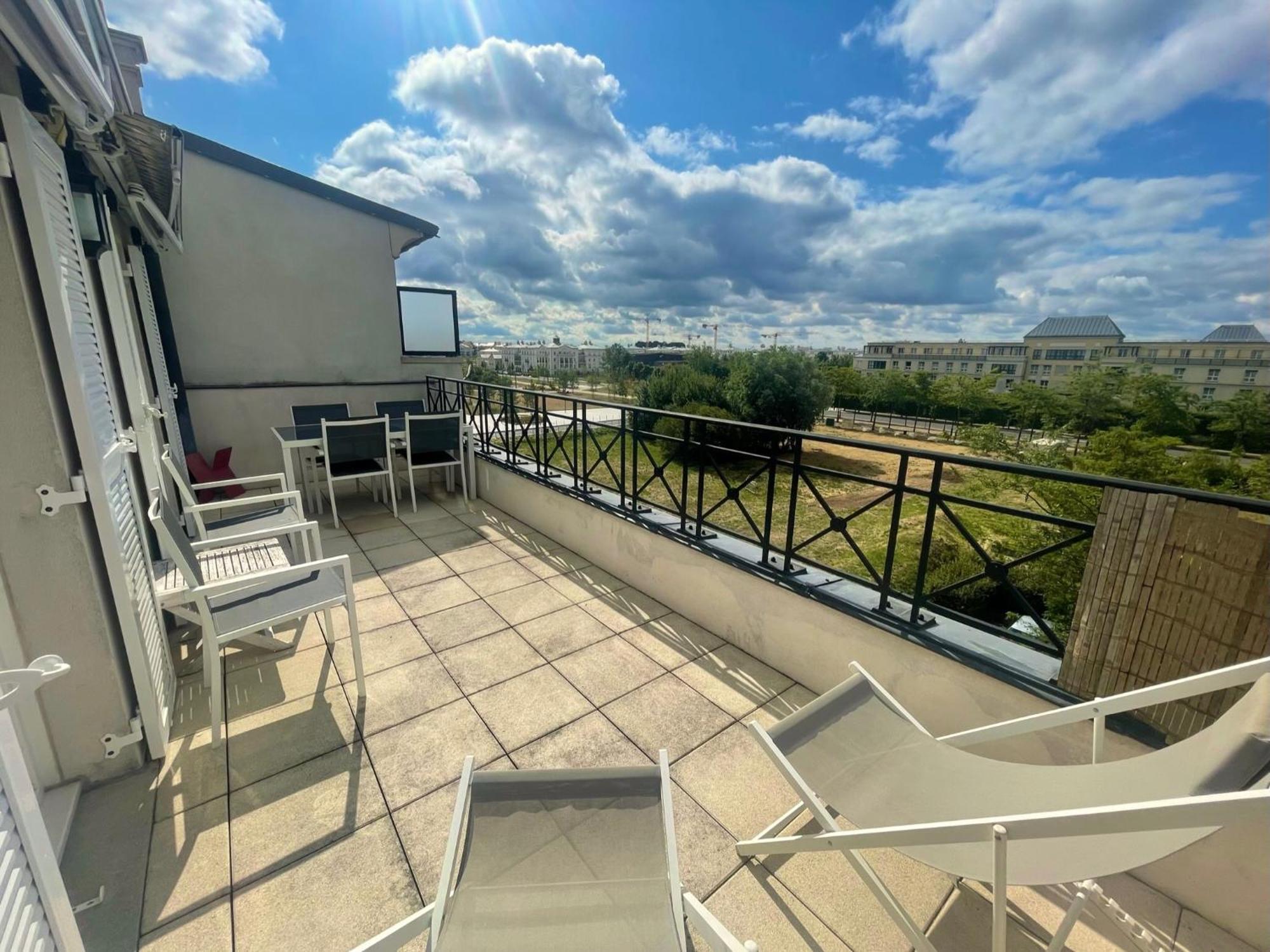 Family'S Appartement Disney Paris , 2 Parking Σερί Εξωτερικό φωτογραφία