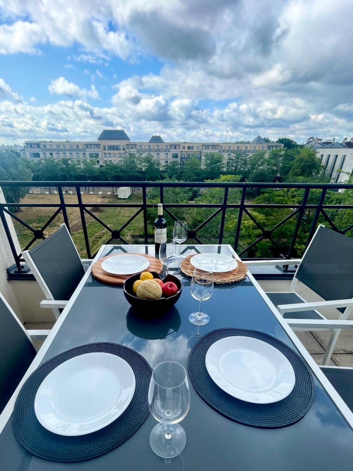 Family'S Appartement Disney Paris , 2 Parking Σερί Εξωτερικό φωτογραφία